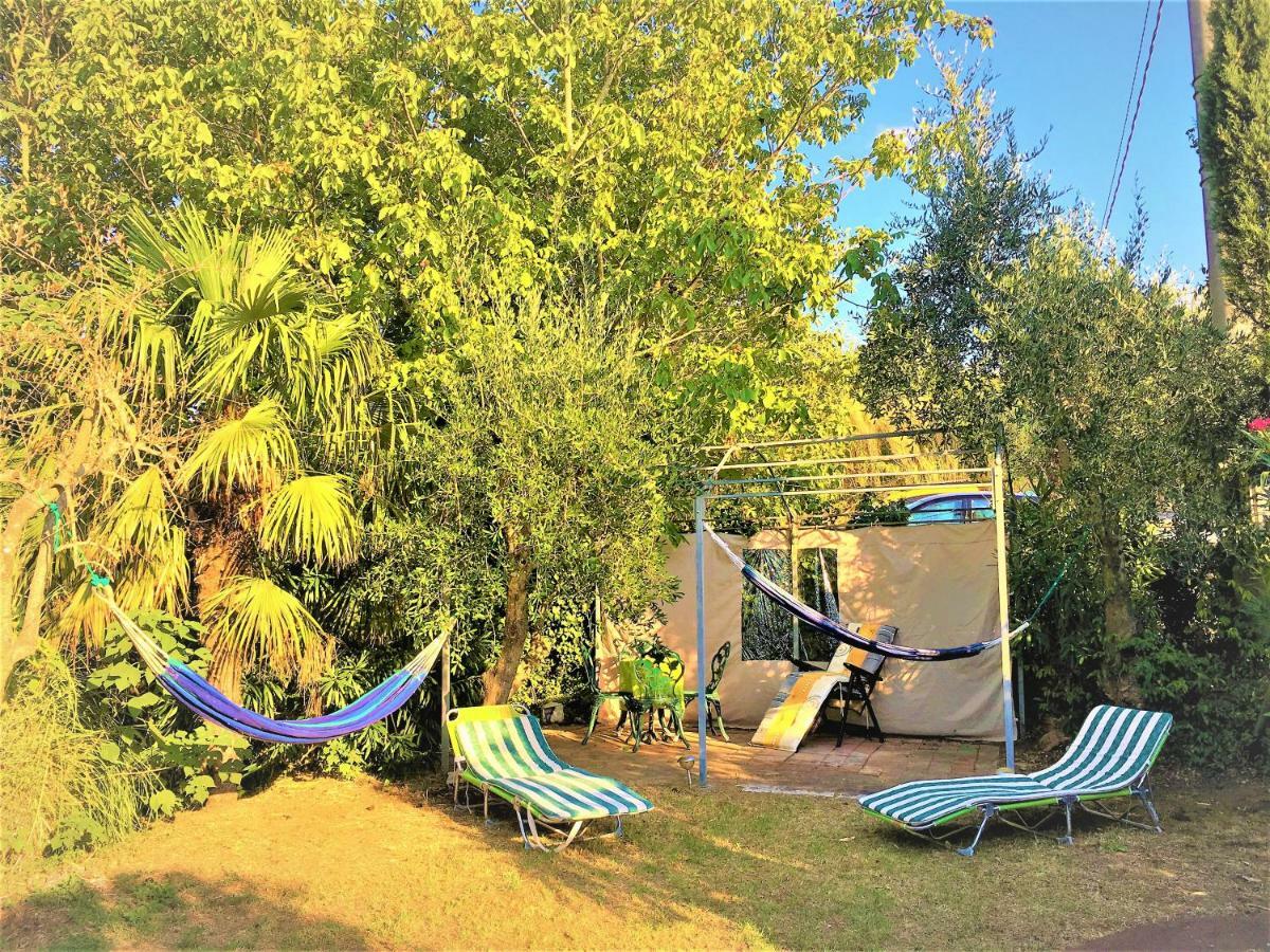 Appartement Budget Romance Tower Studio à Lari Extérieur photo